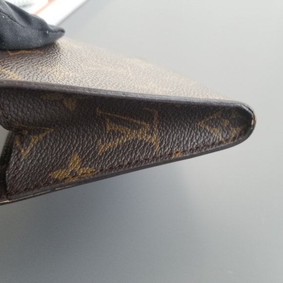 LOUIS VUITTON CLASSIC SIGNATURE Pouch Monogram print - Picture 11 of 16